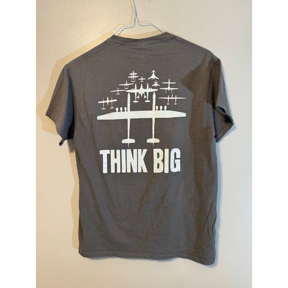 Gildan Grey Scaled Composites THINK BIG Stratolaunch Spirit of Mojave T-Shirt M - Picture 2 of 3